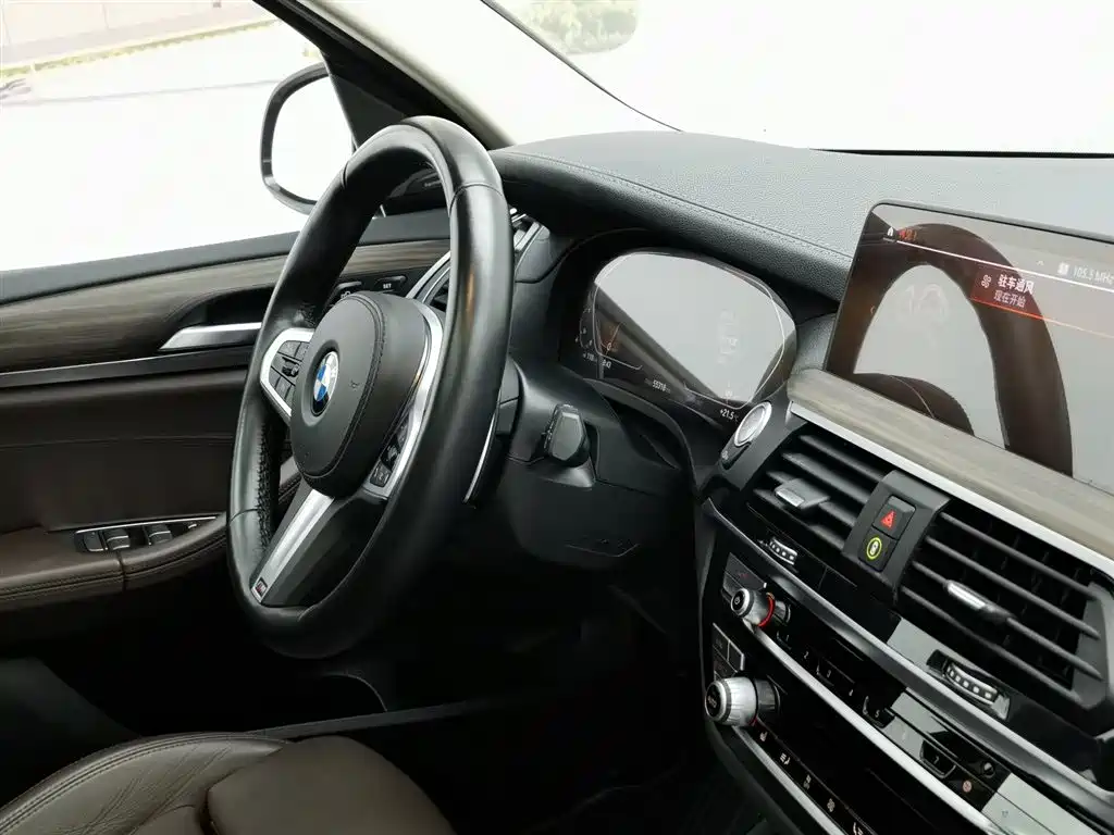 BMW X3 2021 — фото 22