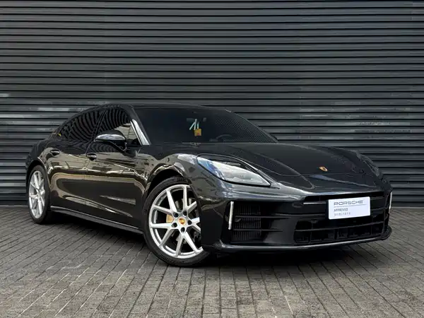 Porsche Panamera 2024