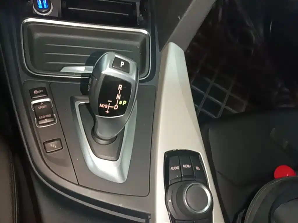 BMW 3 Series 2014 — фото 14