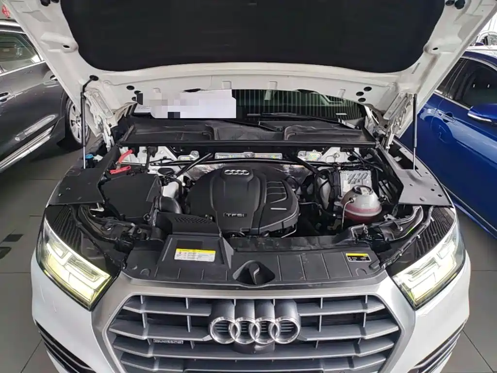 Audi Q5L 2019 — фото 20