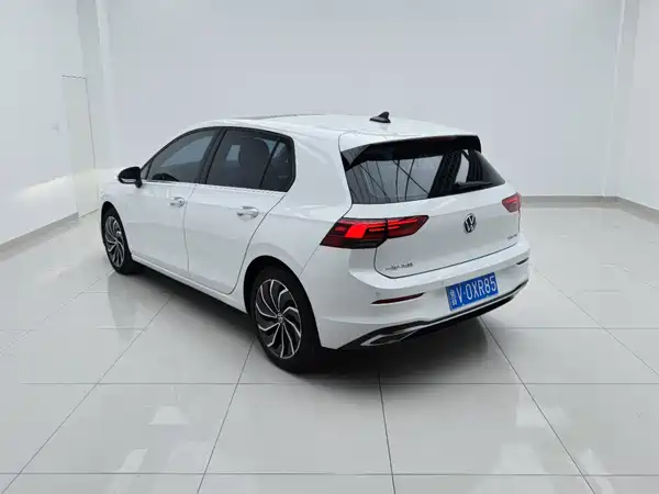 Volkswagen Golf 2022