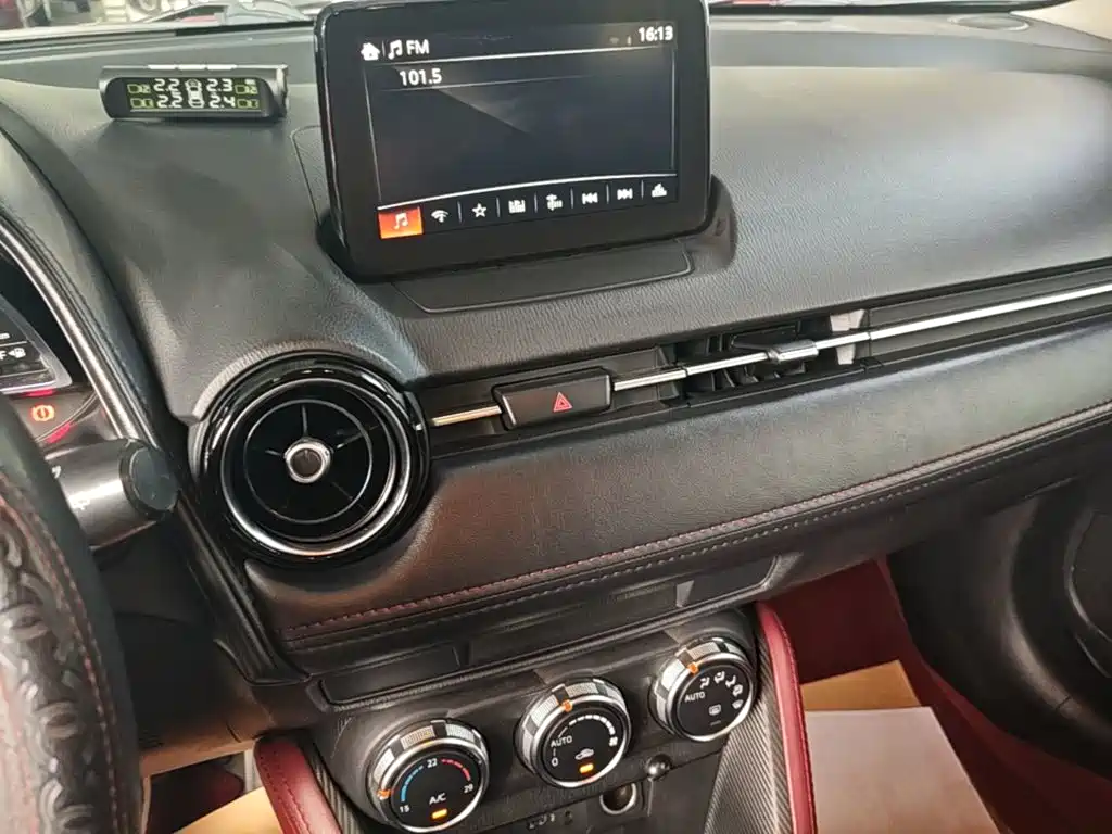 Mazda CX-3 2018 — фото 13