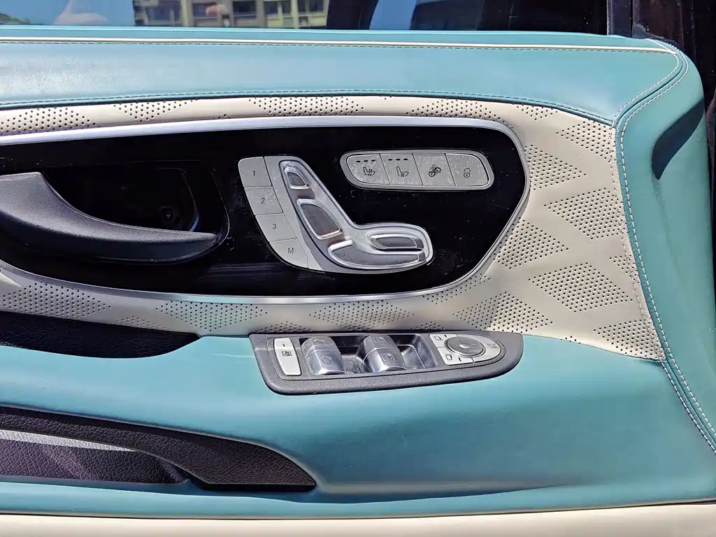 Mercedes-Benz Vito 2023 — фото 15