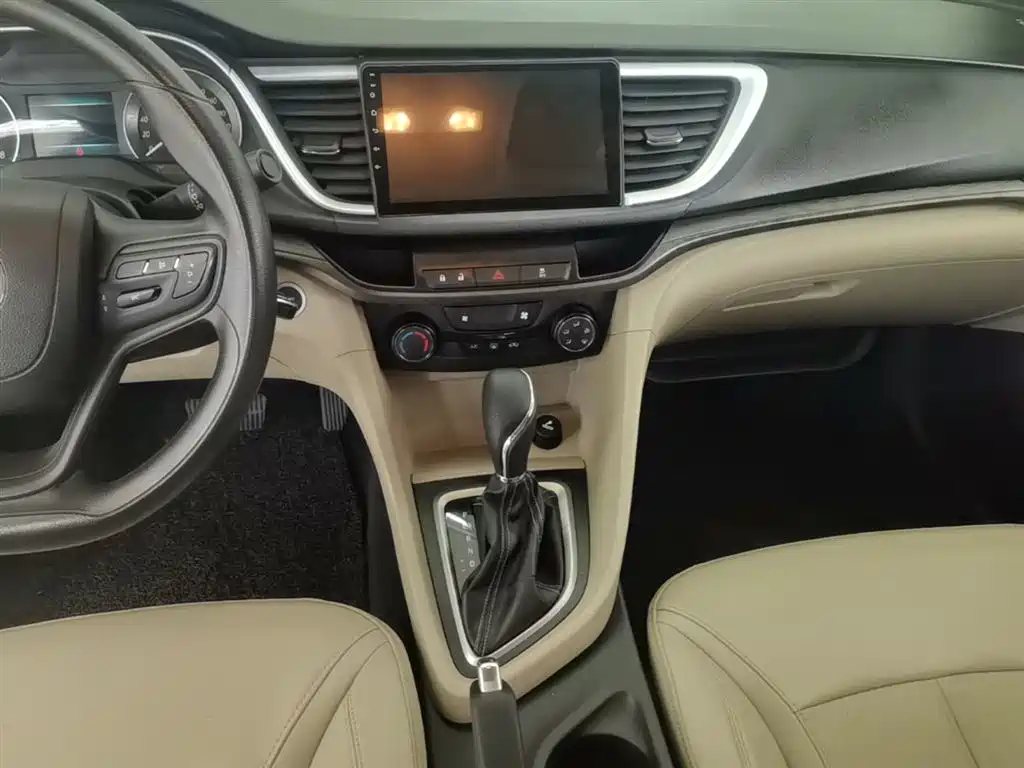Buick Excelle 2017 — фото 13