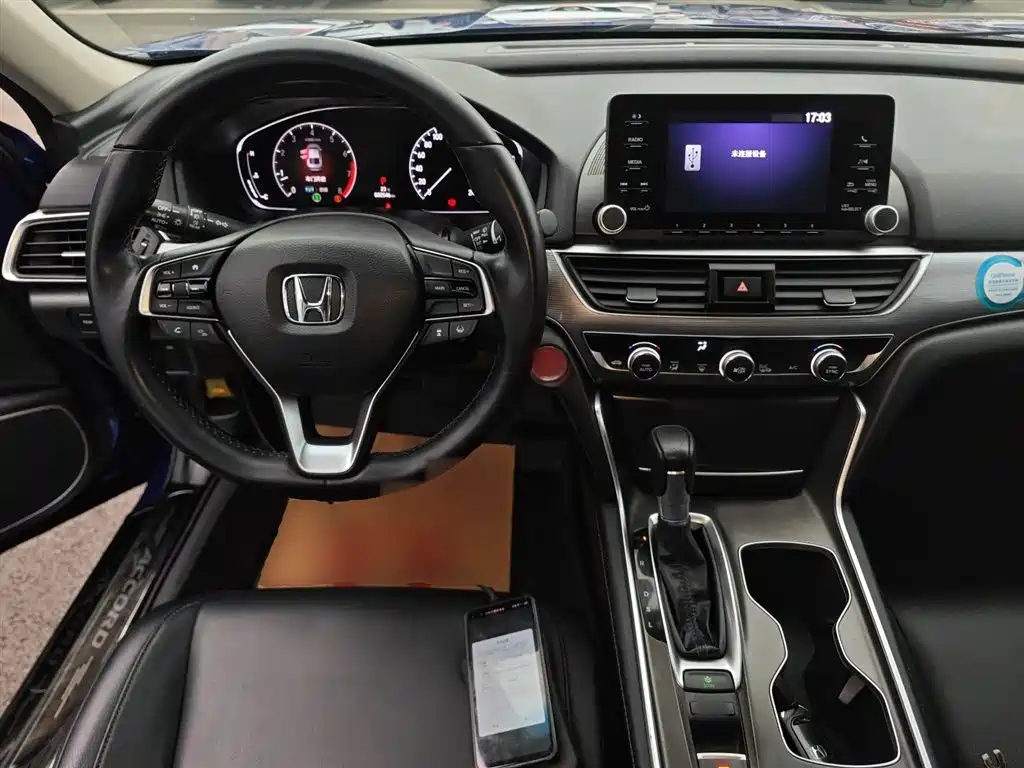 Honda Accord 2018 — фото 6