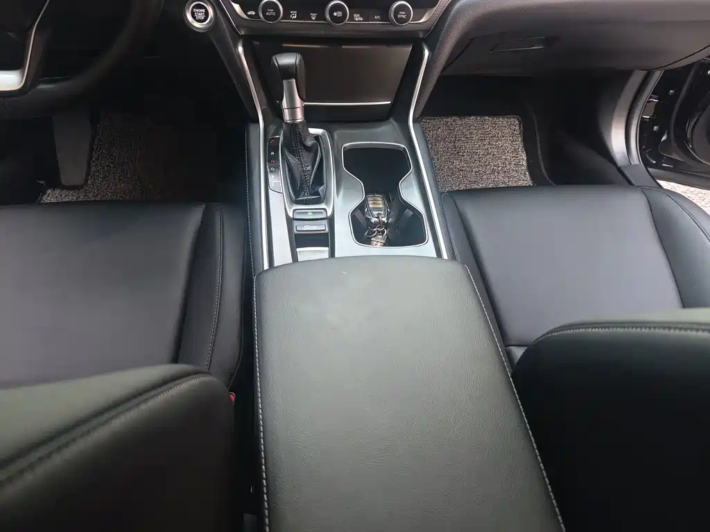 Honda Accord 2021 — фото 14
