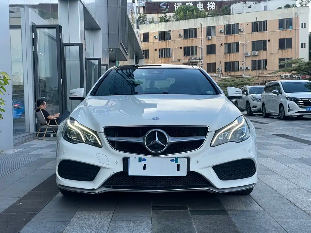 Mercedes-Benz E-Class 2015 — фото 15