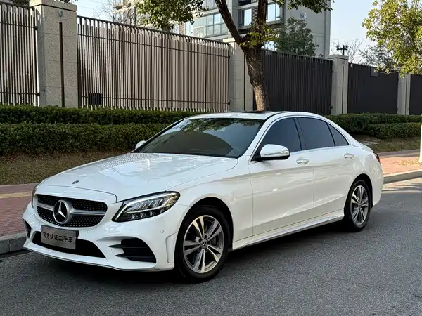 Mercedes-Benz C-Class 2020