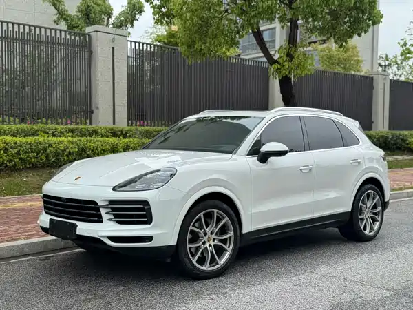 Porsche Cayenne 2023