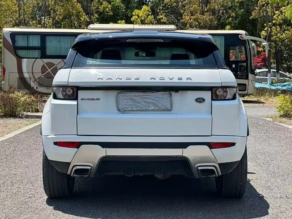 Land Rover Evoque 2014 — фото 8