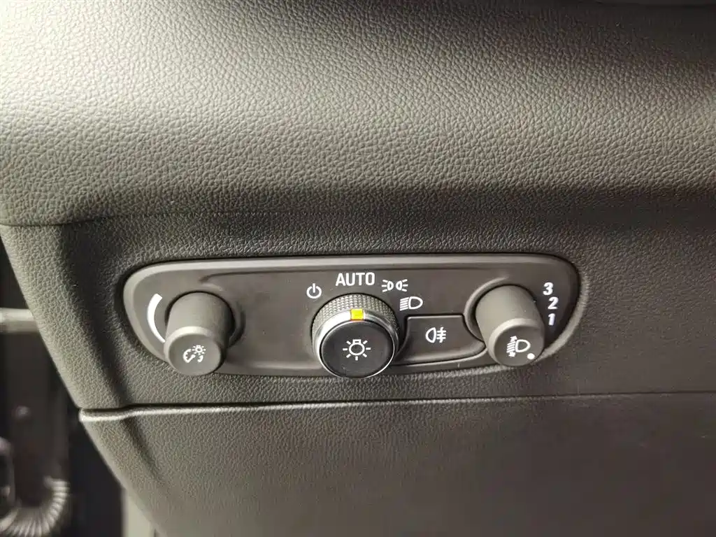 Buick Envision Plus 2024 — фото 21