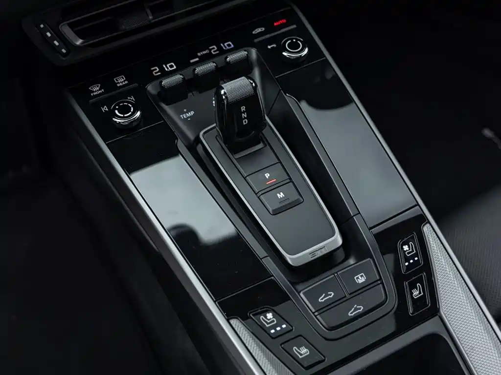 Porsche 911 2021 — фото 15