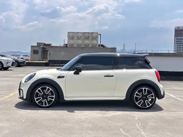 MINI 2021