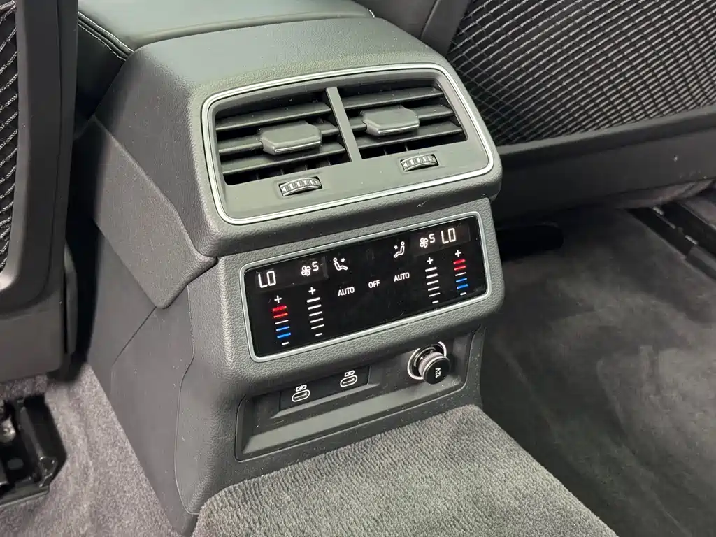 Audi A6L 2023 — фото 13
