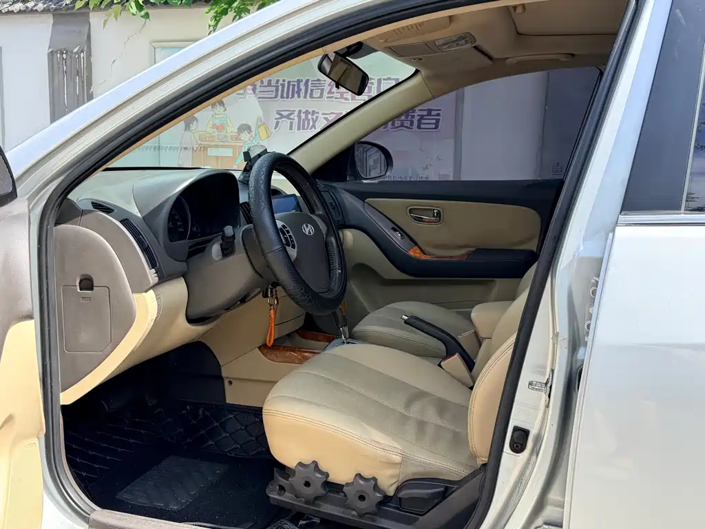 Hyundai Elantra 2010