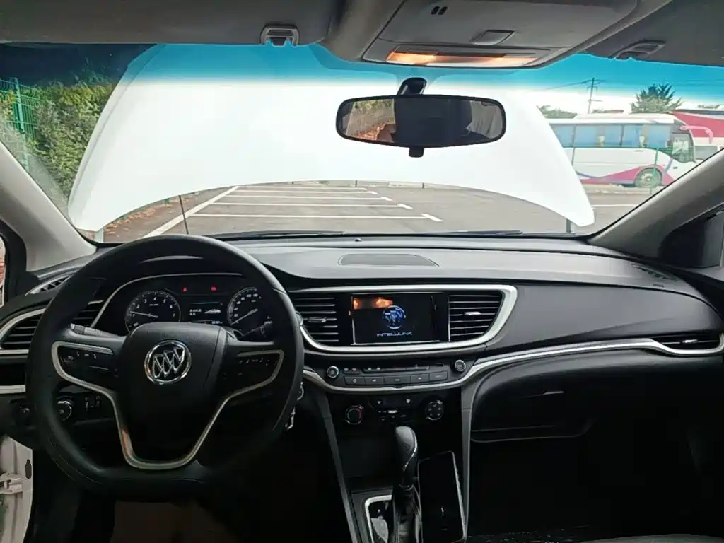 Buick Excelle 2021 — фото 10