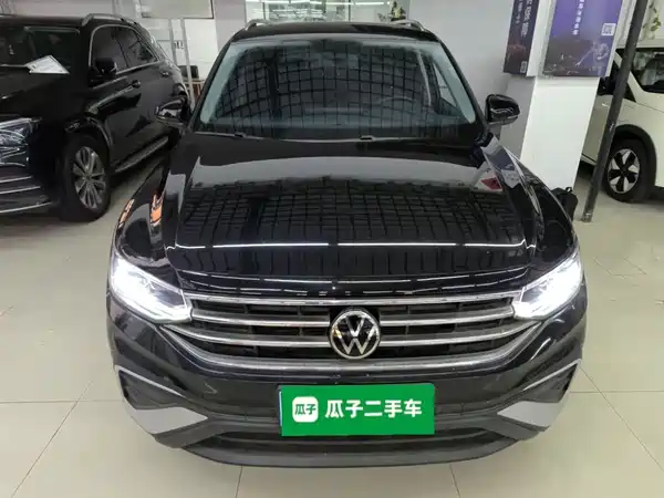 Volkswagen Tiguan L 2022