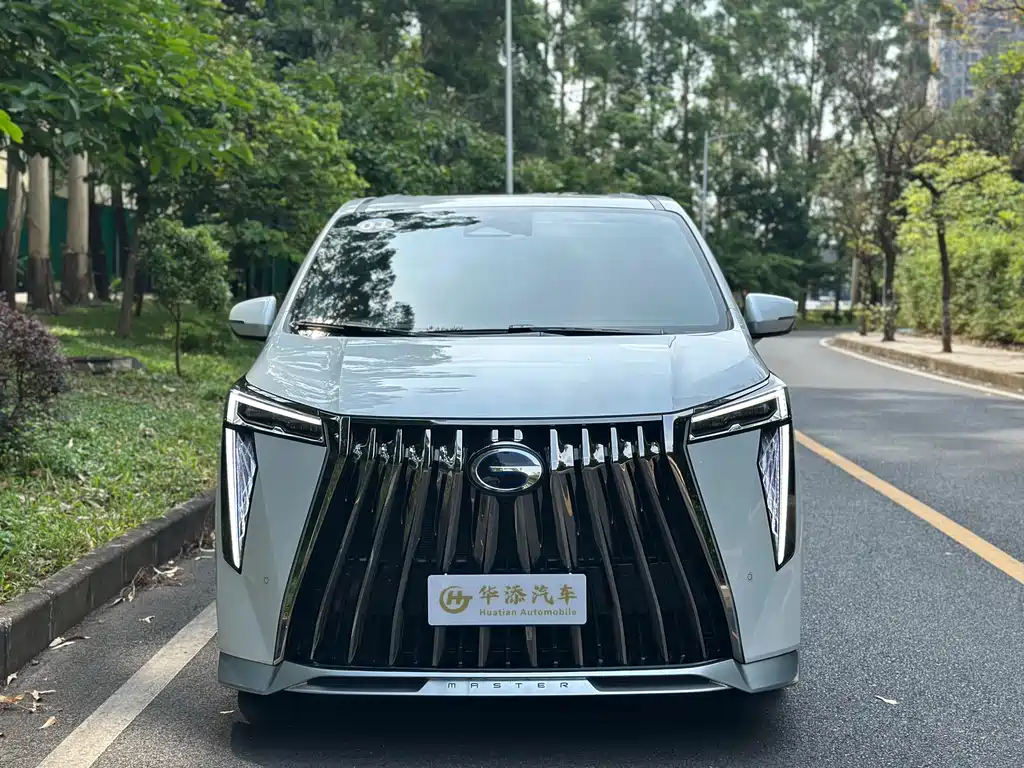 GAC Motor Trumpchi M8 2022 — фото 2
