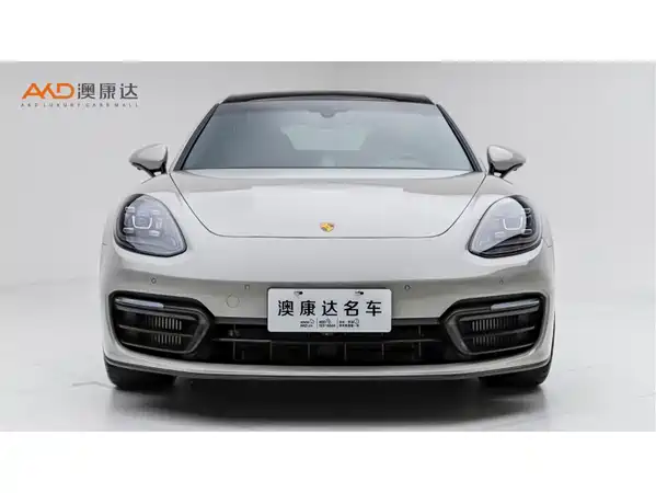 Porsche Panamera 2024