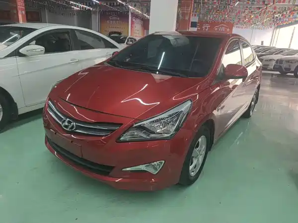 Hyundai Accent 2015