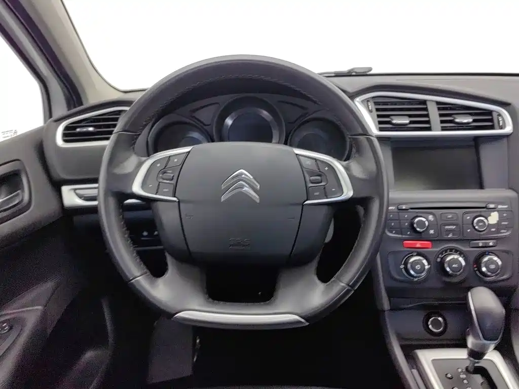 Citroën C4L 2016 — фото 11