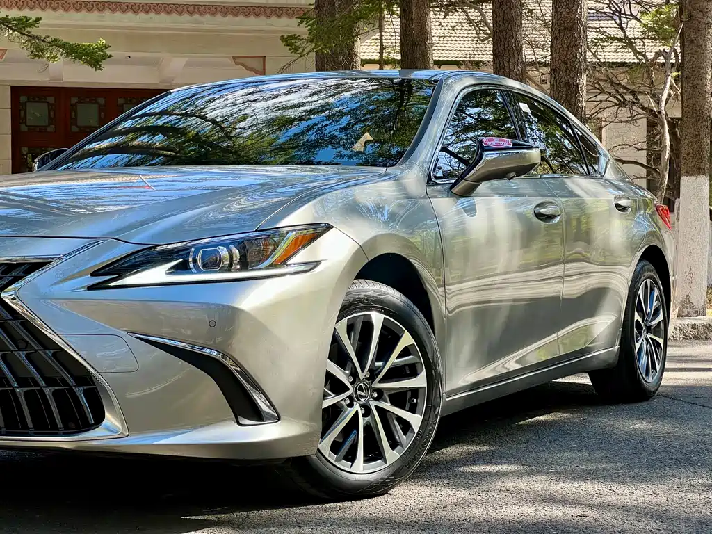 Lexus ES 2024 — фото 2