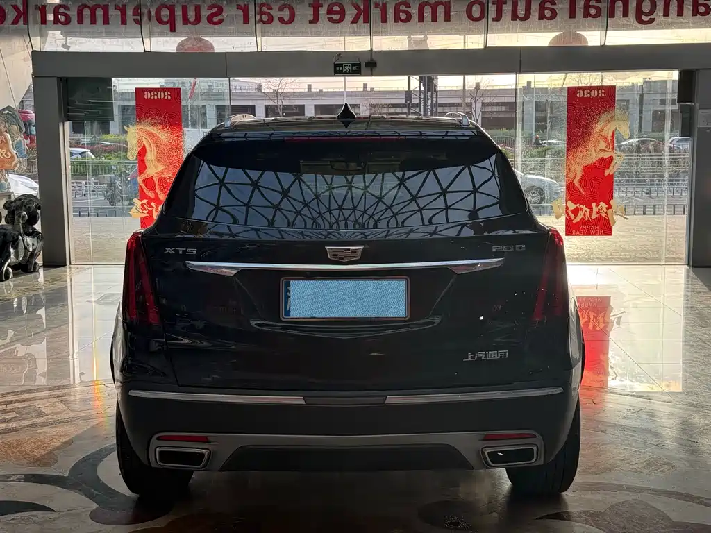 Cadillac XT5 2021 — фото 5