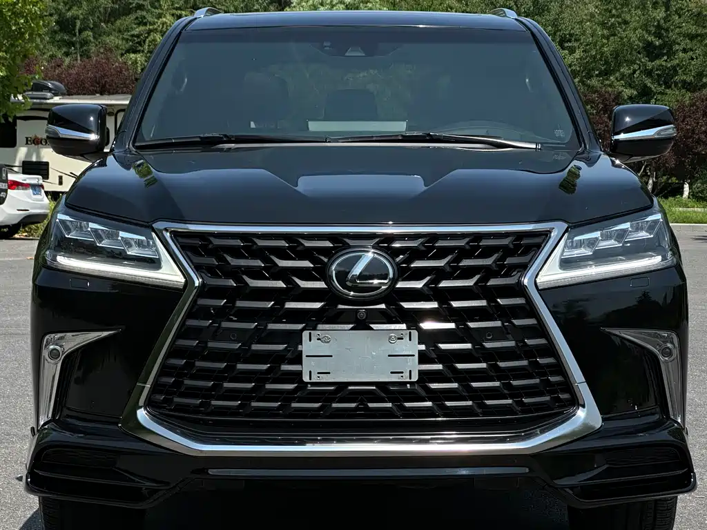 Lexus LX 2022 — фото 2