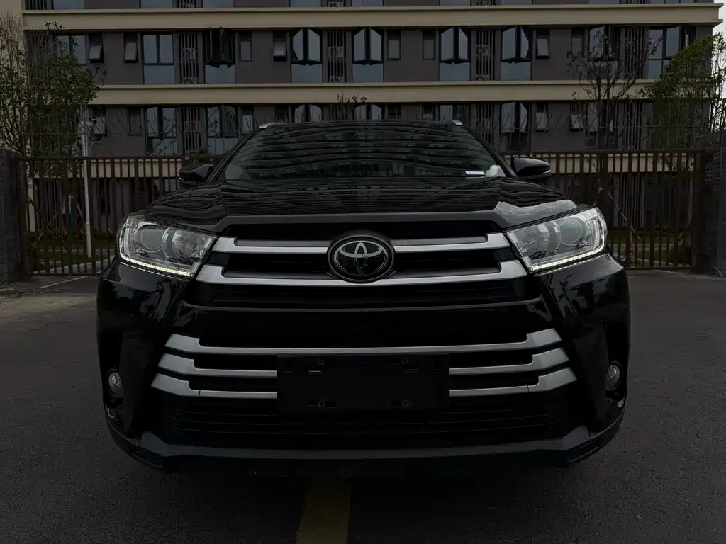 Toyota Highlander 2019 — фото 2
