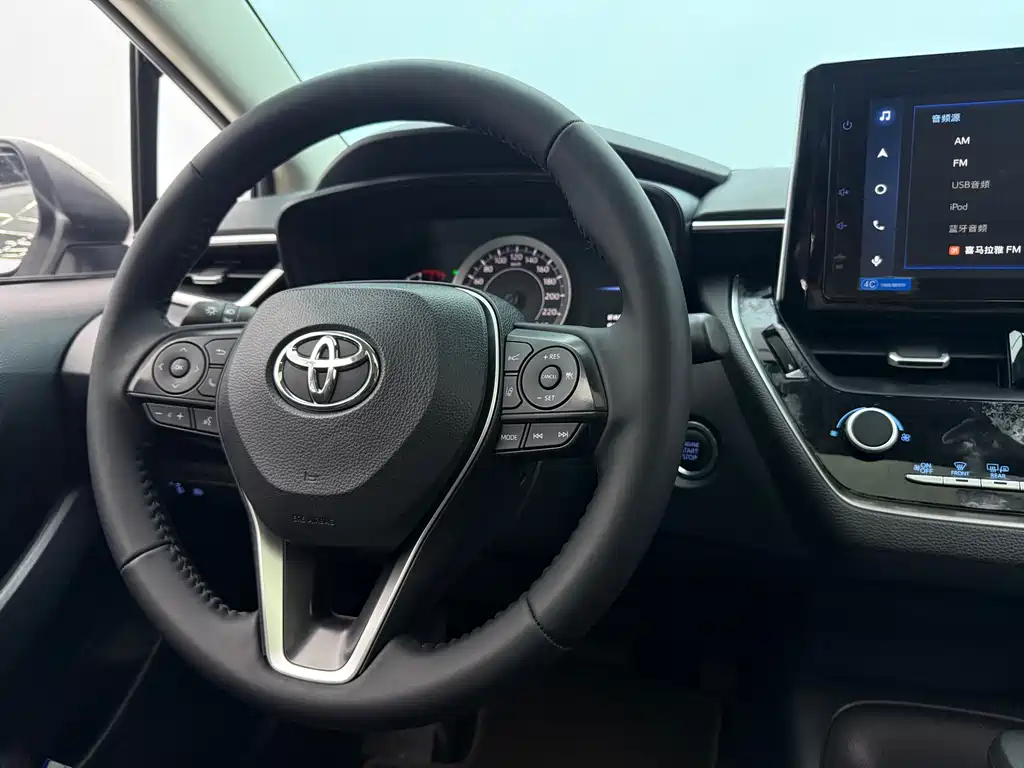 Toyota Corolla 2022 — фото 14