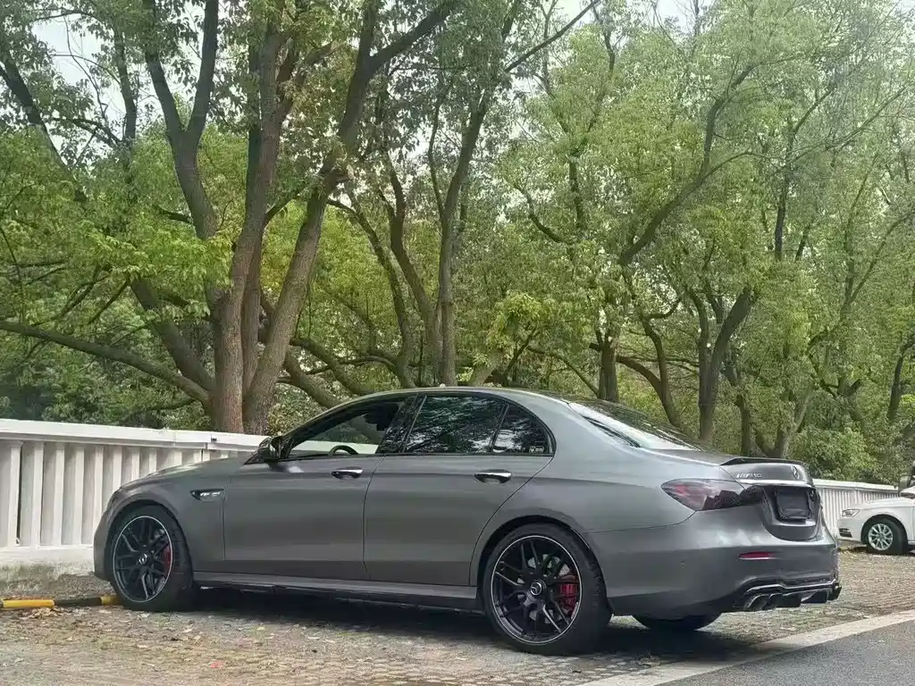 Mercedes-Benz E-Class AMG 2021 — фото 4