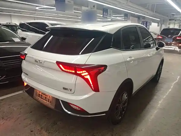 Neta V 2022