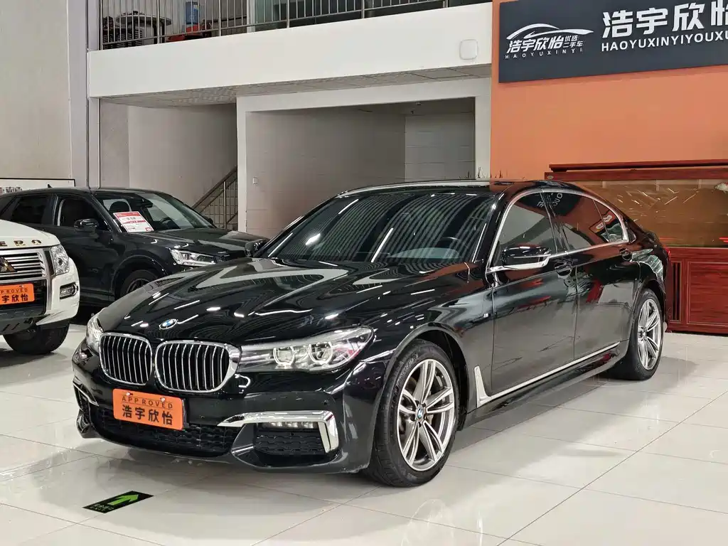 BMW 7 Series 2019 — фото 1