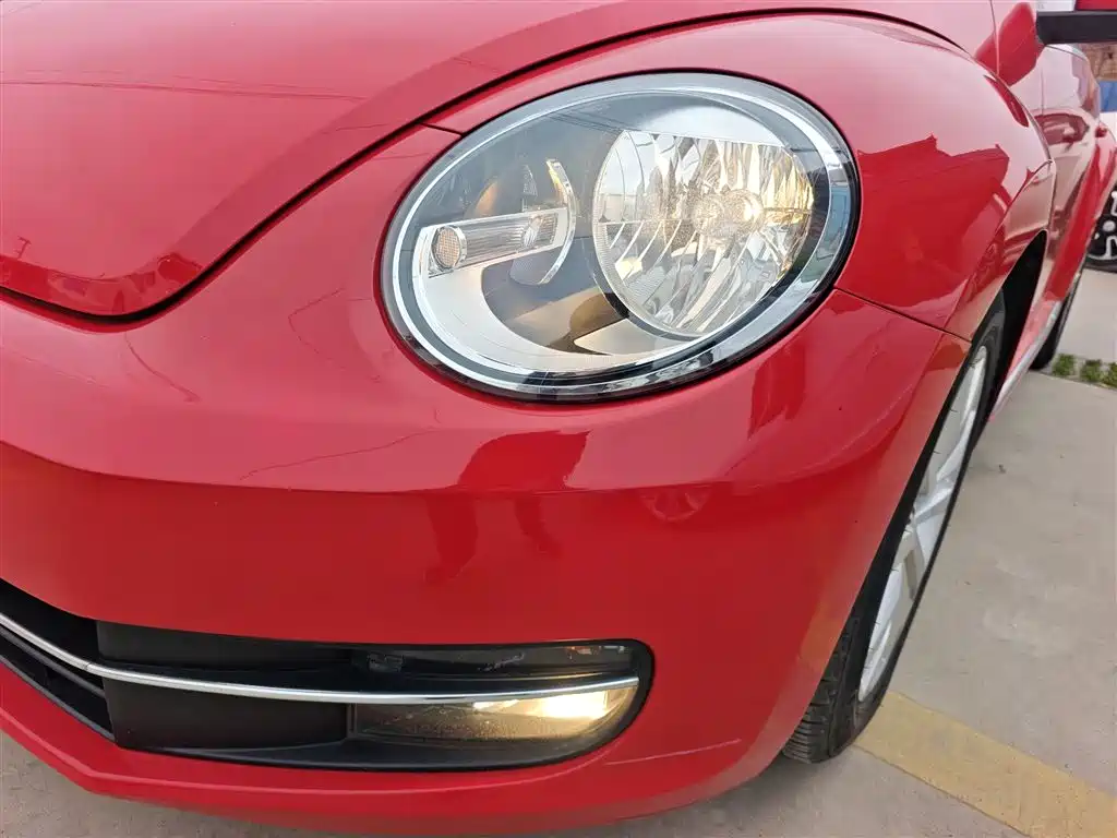 Volkswagen Beetle 2015 — фото 24