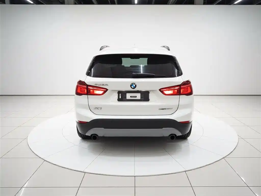 BMW X1 2018 — фото 4
