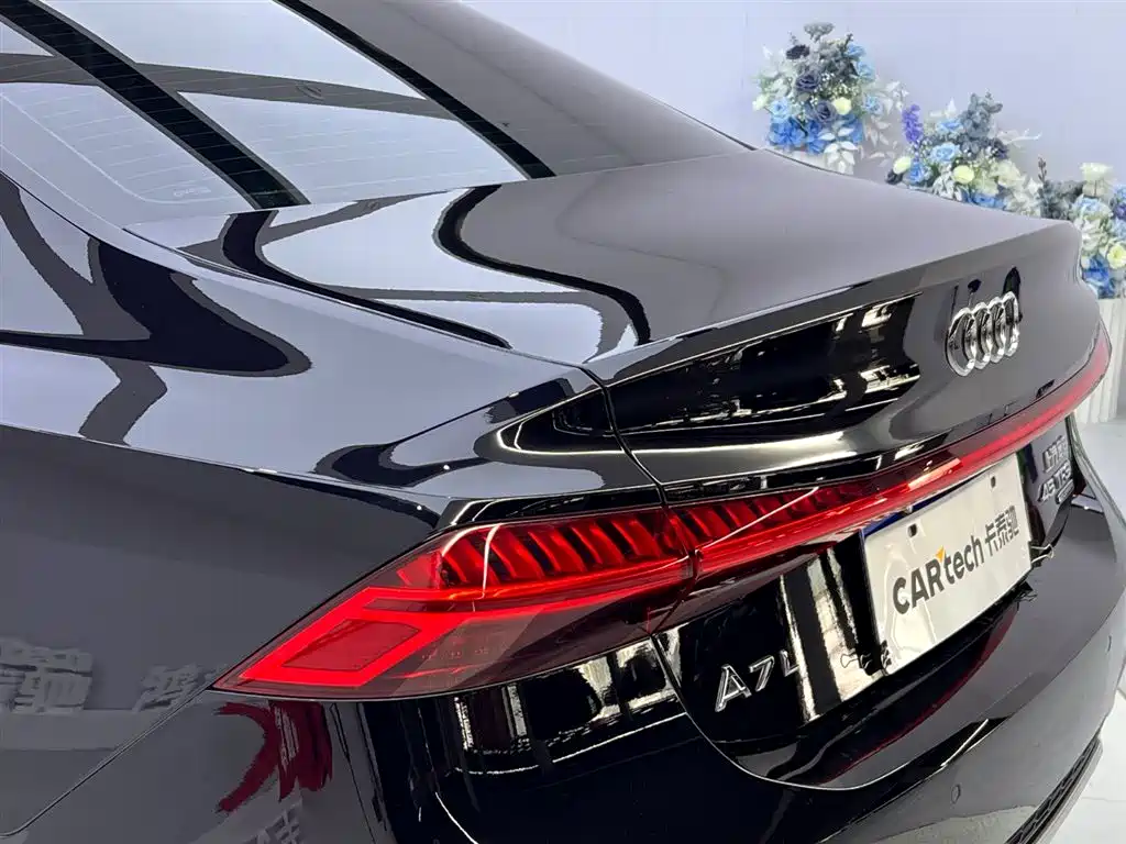 Audi A7L 2024 — фото 13