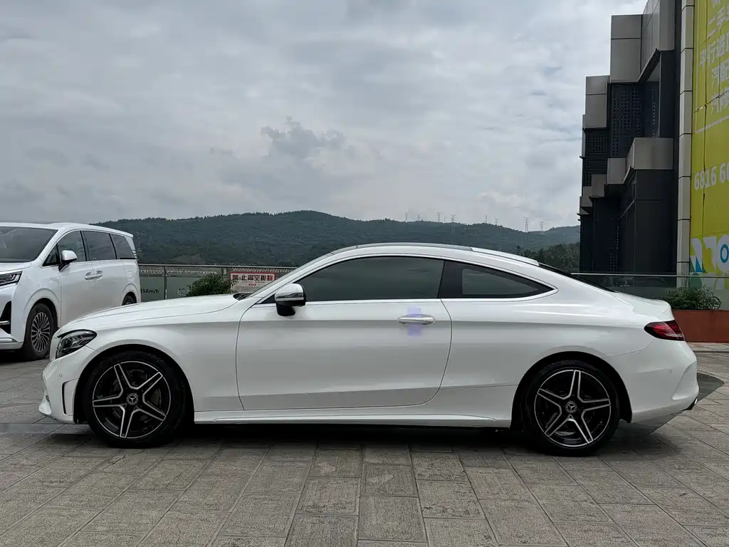Mercedes-Benz C-Class 2020 — фото 10