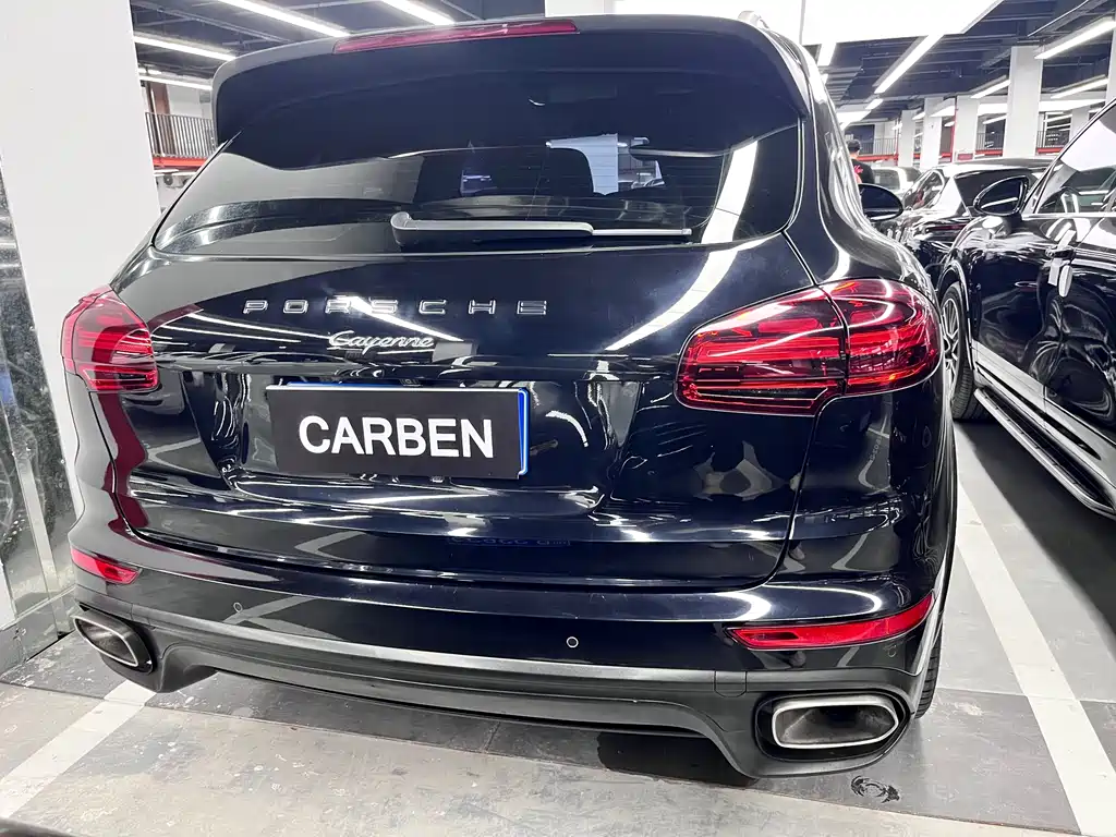 Porsche Cayenne 2016 — фото 18