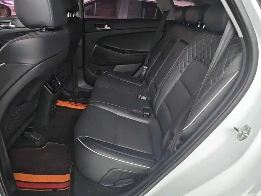 Hyundai Tucson 2020 — фото 17