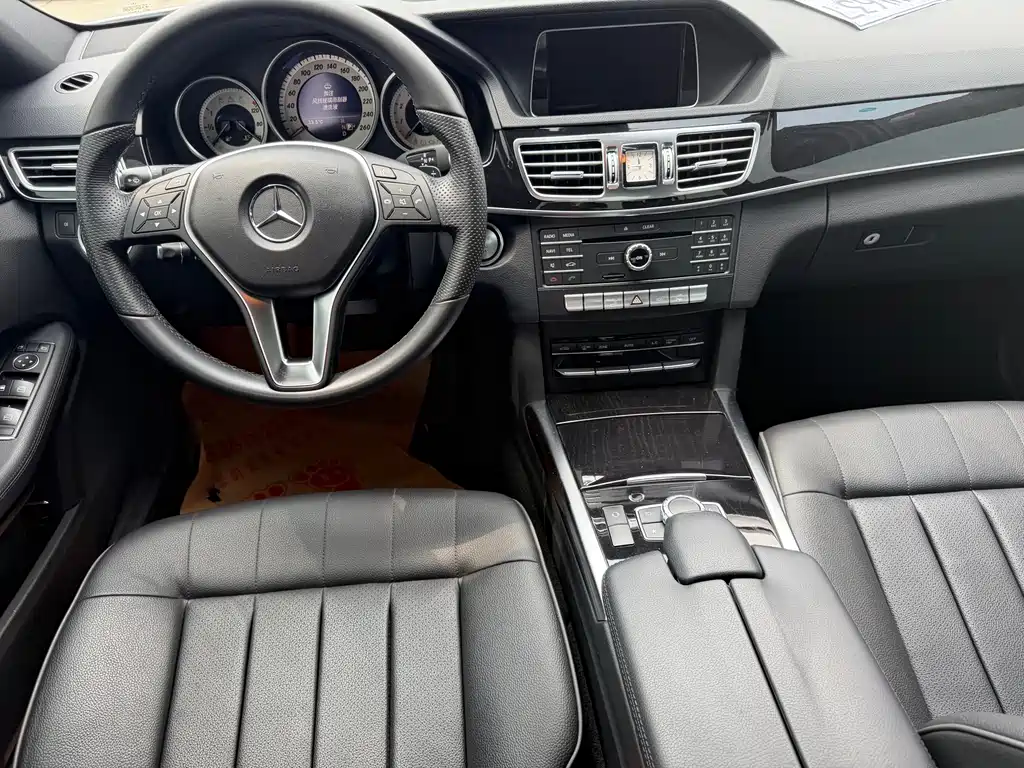 Mercedes-Benz E-Class 2016 — фото 9