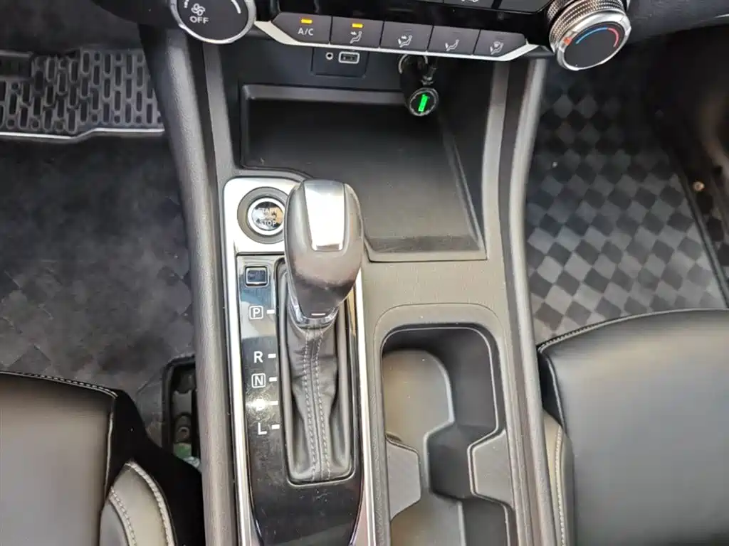 Nissan Sylphy 2020 — фото 14