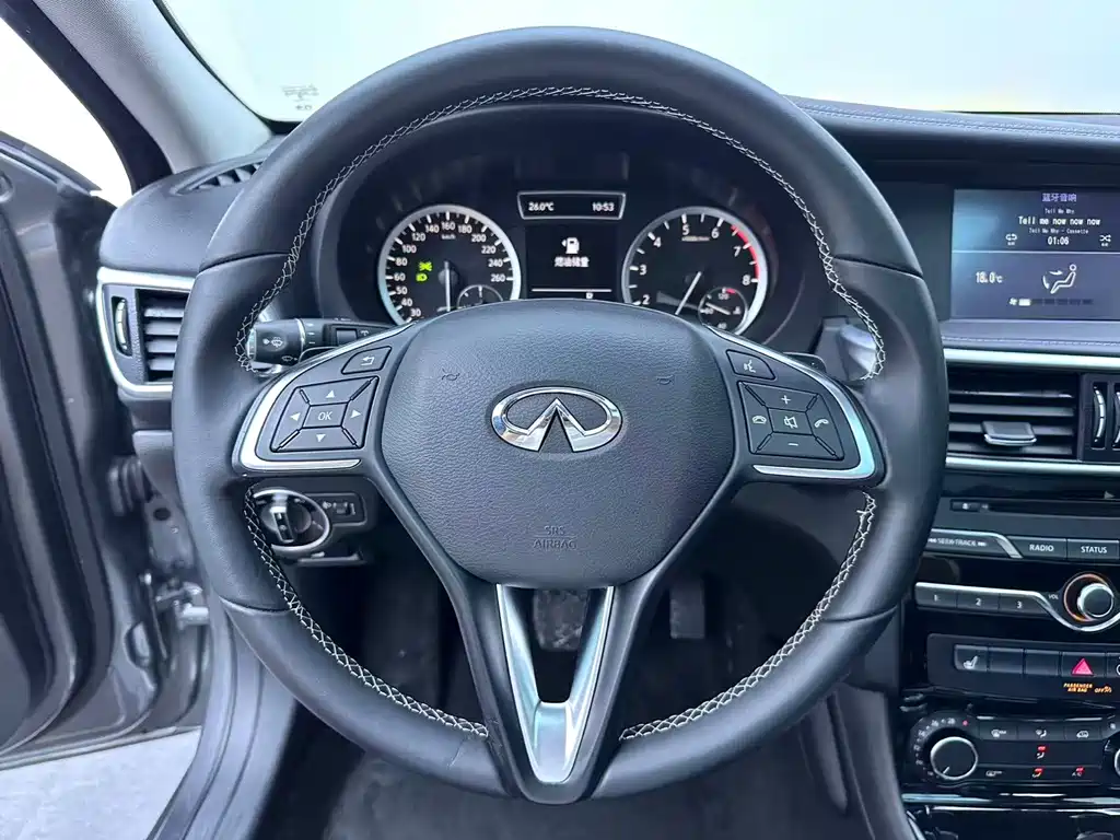 Infiniti QX30 2019 — фото 10