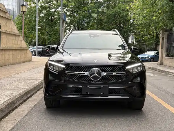 Mercedes-Benz GLC 2023