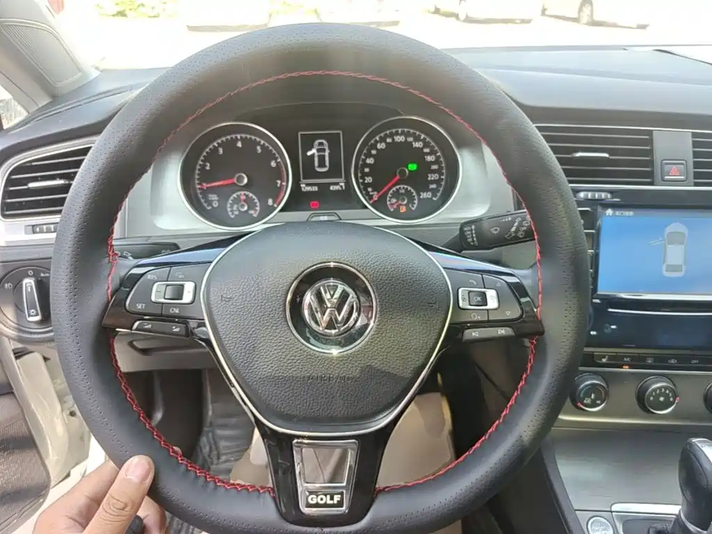 Volkswagen Golf 2015 — фото 11