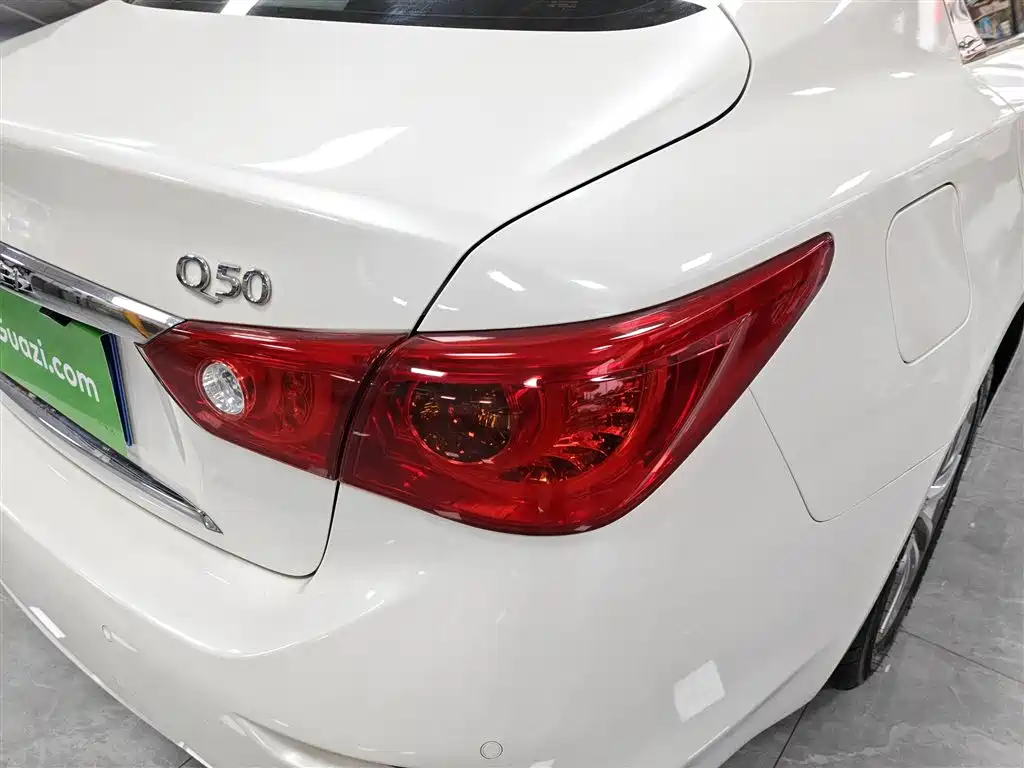 Infiniti Q50L 2018 — фото 8
