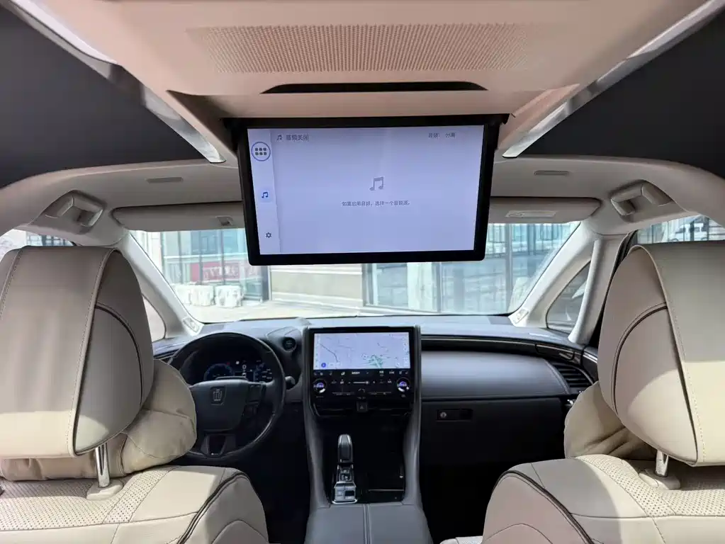 Toyota Vellfire 2023 — фото 15