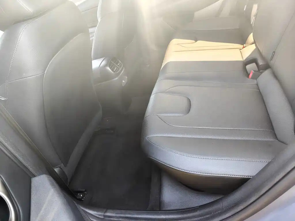 Hyundai Elantra 2024