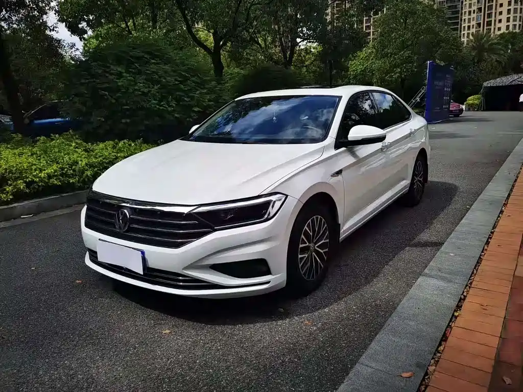 Volkswagen Sagitar 2020