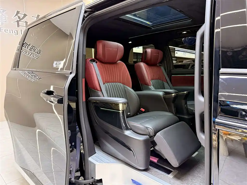 GAC Motor Trumpchi M8 2024 — фото 14