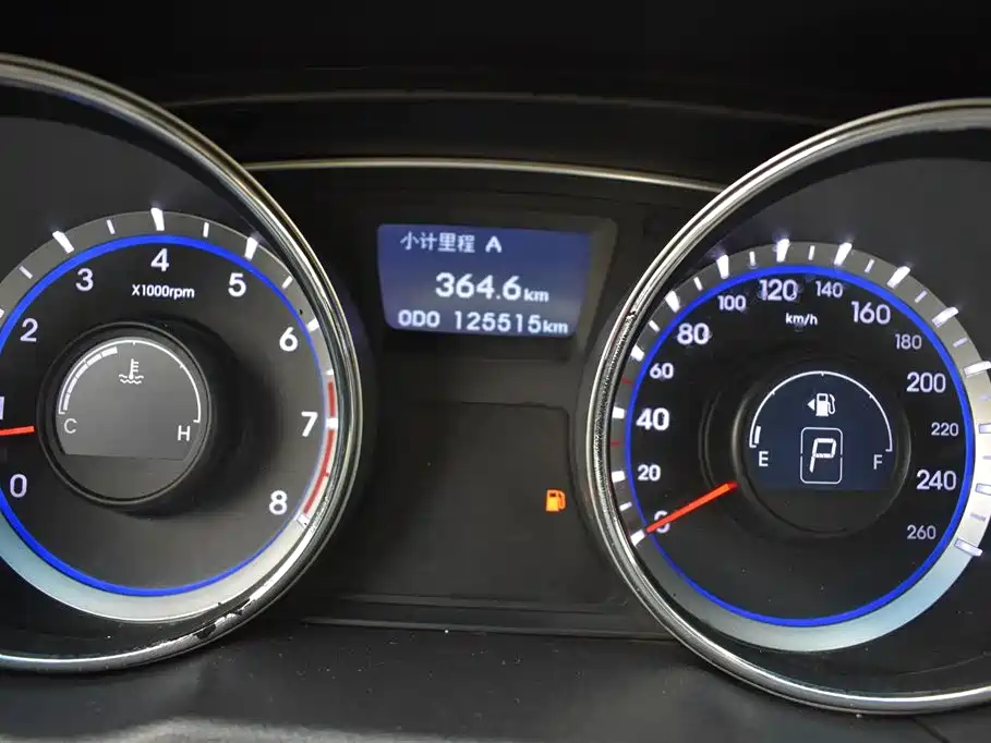 Hyundai Sonata 2012 — фото 16
